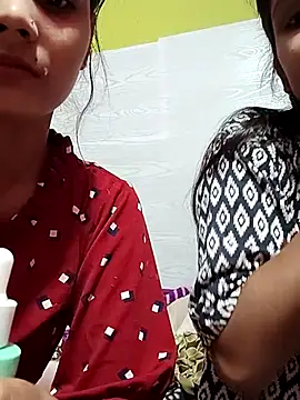 Snapshot of Zoya_Khaan chatting on 12, 11, 2025 Zoya Khaan online show from 12, 11, 2025