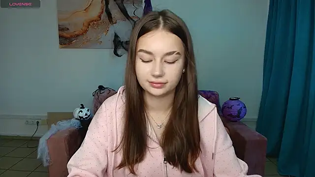 Snapshot of AsiaSanffa chatting on 4, 11, 2025 AsiaSanffa online show from 4, 11, 2025