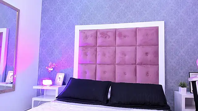 Snapshot of ailenaranda chatting on 11, 11, 2025 ailenaranda online show from 11, 11, 2025