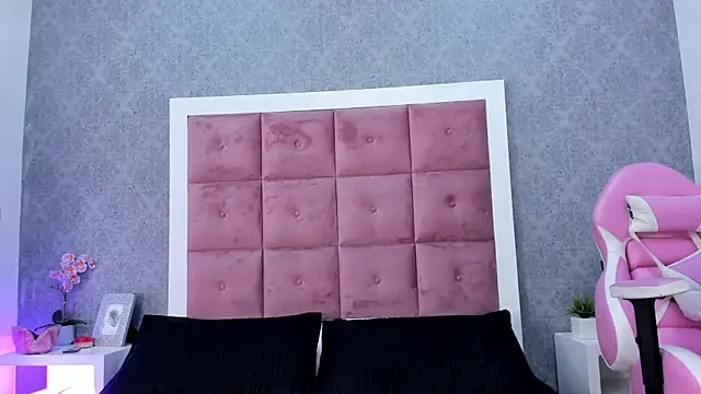 Snapshot of ailenaranda chatting on 22, 11, 2025 ailenaranda online show from 22, 11, 2025