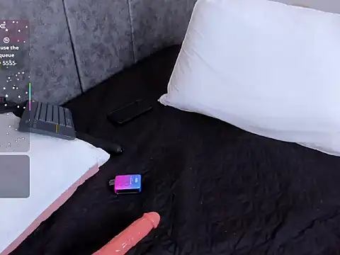 Chaarlotte 09 online show from 15, 11, 2025