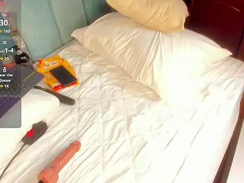 Chaarlotte 09 online show from 16, 12, 2025