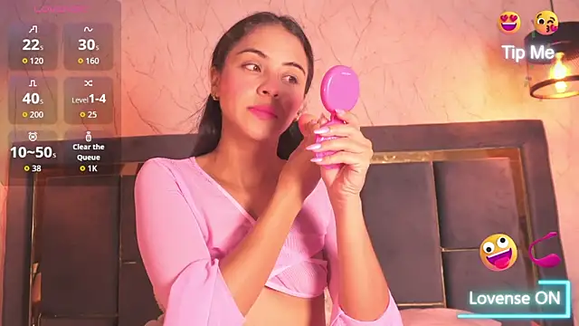 Doll Meyleer online show from 25, 11, 2025