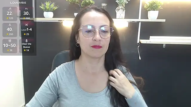 Lauryn Jones online show from 31, 3, 2026