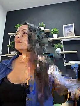 Lauryn Jones online show from 25, 5, 2026