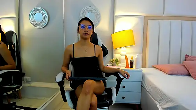 BriannaRivera online show from 15, 12, 2025