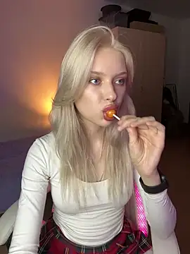  ScarlettSky  online show from 1, 11, 2025