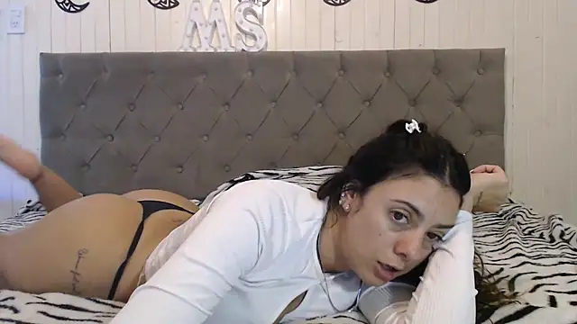 Snapshot of mickystrumia23 chatting on 29, 11, 2025 mickystrumia23 online show from 29, 11, 2025