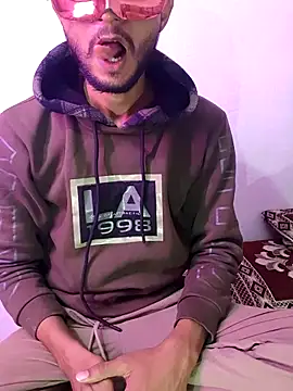 baby Cpl21 online show from 19, 12, 2025