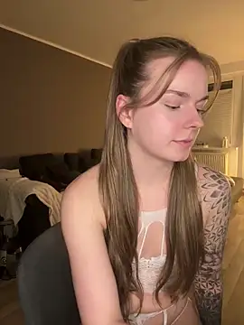 LisaFreierxx online show from 10, 2, 2026