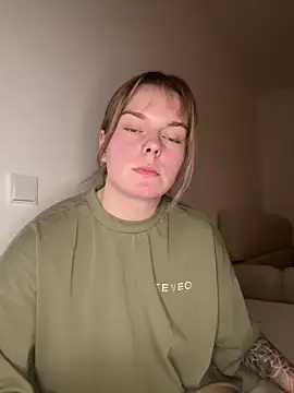 LisaFreierxx online show from 9, 5, 2026