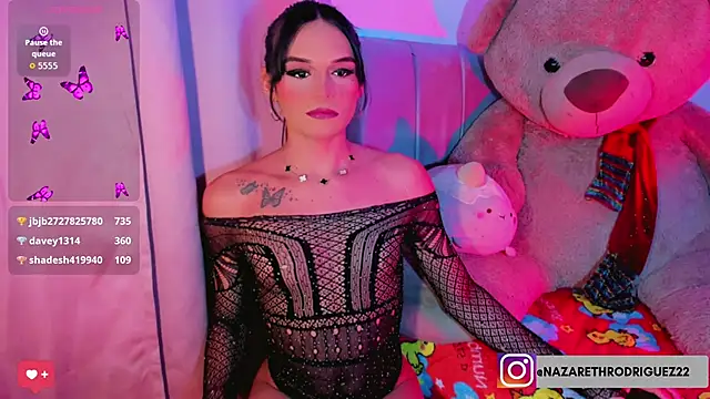 Snapshot of SexyNaza_1 chatting on 19, 12, 2025 SexyNaza 1 online show from 19, 12, 2025