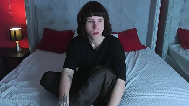 CutieKai  online show from 2, 11, 2025