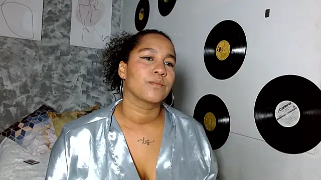 Ambar foxy online show from 7, 1, 2026