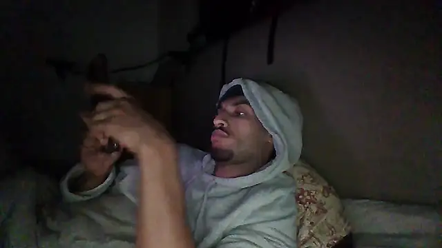 Snapshot of sylence777 chatting on 13, 11, 2025 sylence777 online show from 13, 11, 2025