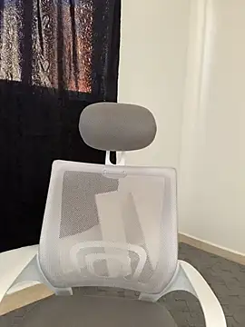 Who-am-I-201 online show from 6, 11, 2025