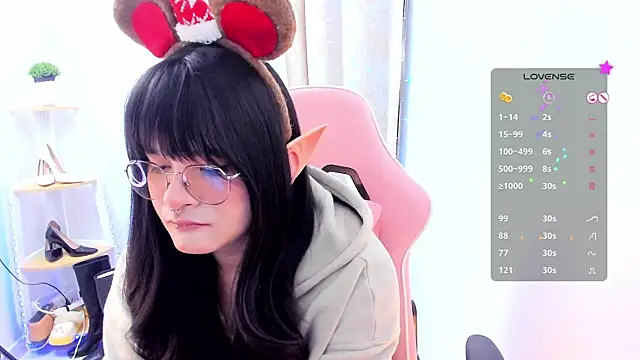 Snapshot of Omorimori chatting on 22, 11, 2025 Omorimori online show from 22, 11, 2025