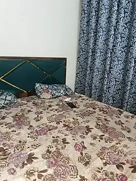 Snapshot of ITZ_GURU chatting on 4, 4, 2026 ITZ GURU online show from 4, 4, 2026