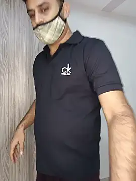 Snapshot of ITZ_GURU chatting on 7, 7, 2026 ITZ GURU online show from 7, 7, 2026