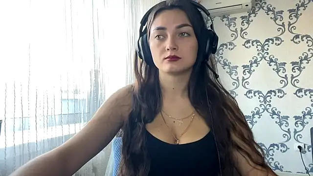 TwotyBright online show from 4, 11, 2025