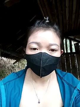 Snapshot of Mami_xxx chatting on 4, 12, 2025 Mami xxx online show from 4, 12, 2025