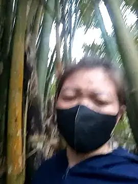 Snapshot of Mami_xxx chatting on 19, 12, 2025 Mami xxx online show from 19, 12, 2025