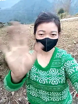 Snapshot of Mami_xxx chatting on 20, 12, 2025 Mami xxx online show from 20, 12, 2025