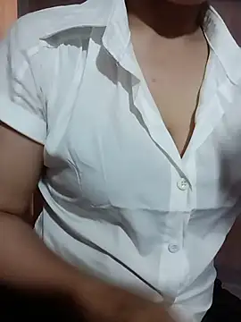 Sara pusyy online show from 4, 6, 2026
