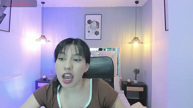 Snapshot of zoe-moreau chatting on 16, 3, 2026 zoe-moreau online show from 16, 3, 2026