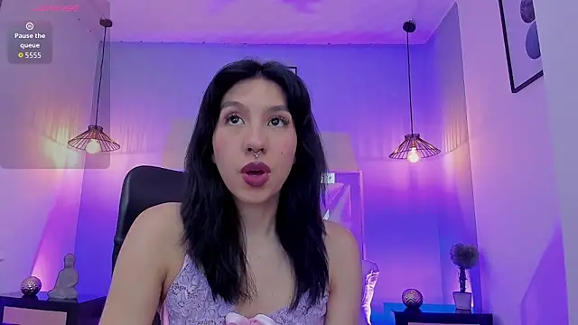 Snapshot of zoe-moreau chatting on 25, 3, 2026 zoe-moreau online show from 25, 3, 2026