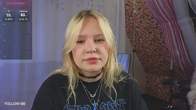 Mila wxw online show from 19, 12, 2025