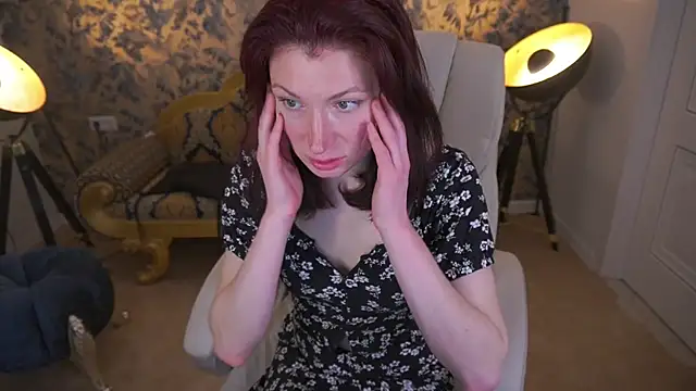 AmiraGoldd online show from 22, 4, 2026