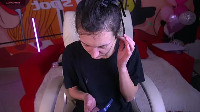 Snapshot of ZafiraMoonn chatting on 25, 2, 2026 ZafiraMoonn online show from 25, 2, 2026