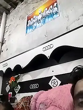 Hot-Couple26 online show from 6, 11, 2025