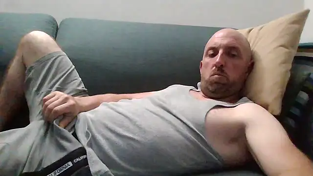 Snapshot of luca_beech88 chatting on 29, 4, 2026 luca beech88 online show from 29, 4, 2026