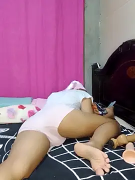 Snapshot of Megan2026 chatting on 7, 1, 2026 Megan2026 online show from 7, 1, 2026