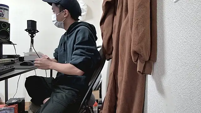 Snapshot of RYUTA_9911 chatting on 5, 11, 2025 RYUTA 9911 online show from 5, 11, 2025