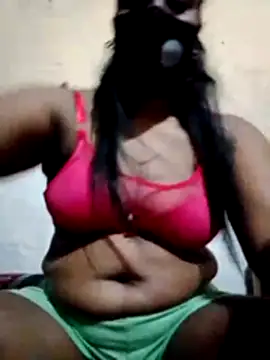 Snapshot of priya_121 chatting on 4, 11, 2025 priya 121 online show from 4, 11, 2025