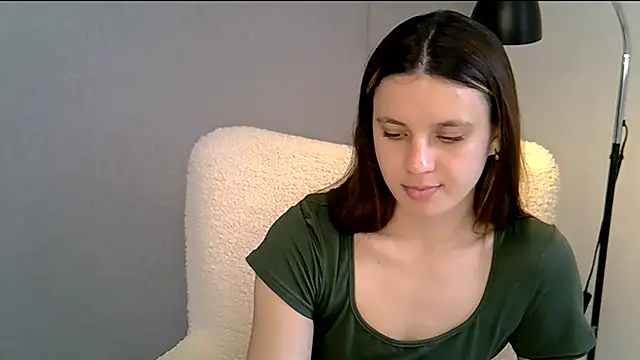 KiraHoney online show from 9, 5, 2026