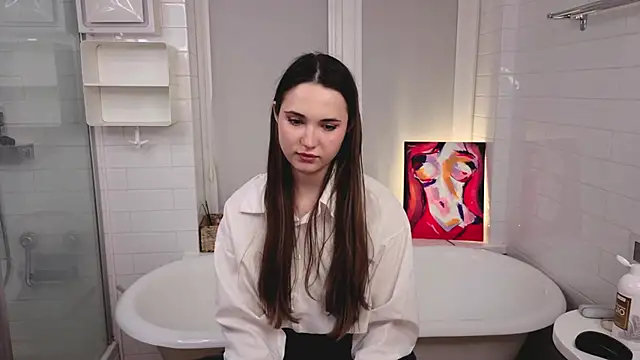 Snapshot of LeenaPuita chatting on 13, 12, 2025 LeenaPuita online show from 13, 12, 2025