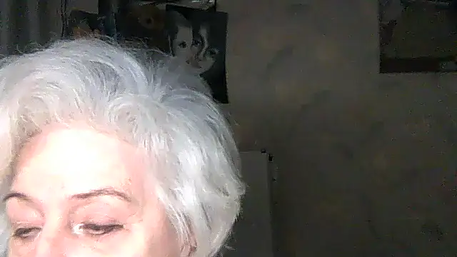 Snapshot of ValeriaKroww chatting on 5, 11, 2025 ValeriaKroww online show from 5, 11, 2025