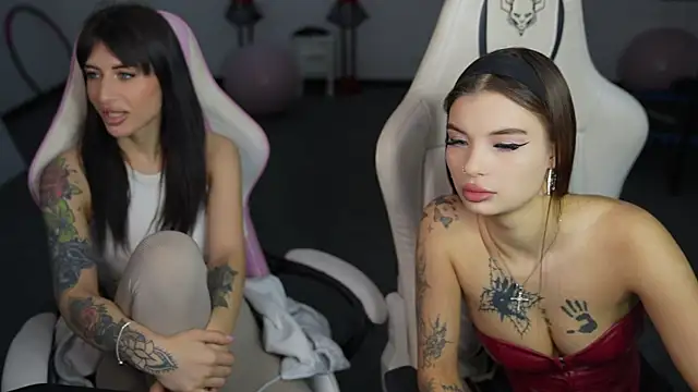 Mireya054 online show from 16, 12, 2025