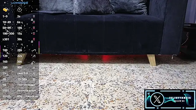 Snapshot of JulietteNoiir chatting on 17, 11, 2025 JulietteNoiir online show from 17, 11, 2025