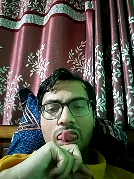 Snapshot of rajforeal chatting on 3, 11, 2025 rajforeal online show from 3, 11, 2025