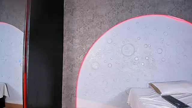 Shanelsmith online show from 7, 2, 2026