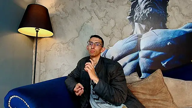 ZyroNight online show from 15, 12, 2025