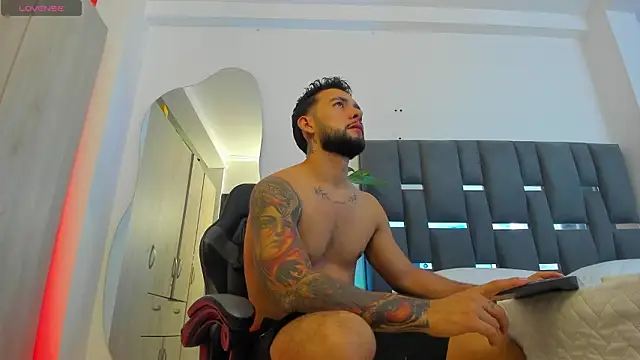 Snapshot of noah_corvelle chatting on 25, 3, 2026 noah corvelle online show from 25, 3, 2026