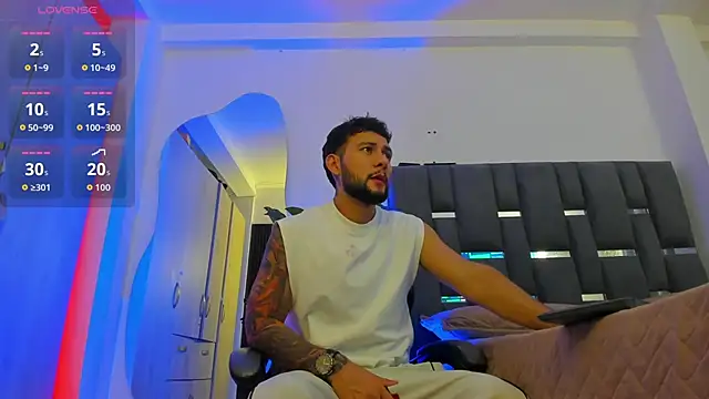 Snapshot of noah_corvelle chatting on 9, 4, 2026 noah corvelle online show from 9, 4, 2026