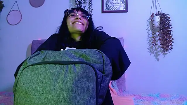 Snapshot of valkiry_ chatting on 5, 3, 2026 valkiry online show from 5, 3, 2026