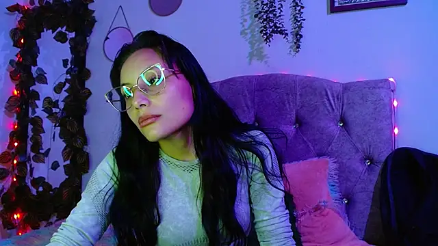 Snapshot of valkiry_ chatting on 14, 4, 2026 valkiry online show from 14, 4, 2026